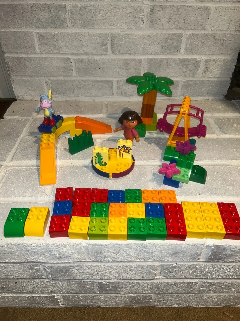 LEGO Duplo Retired 2004 Set 7332 Dora The Explorer & Boots Play at the Park